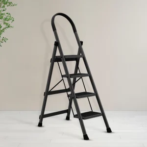 Apex 3-step folding ladder with anti-slip feet
