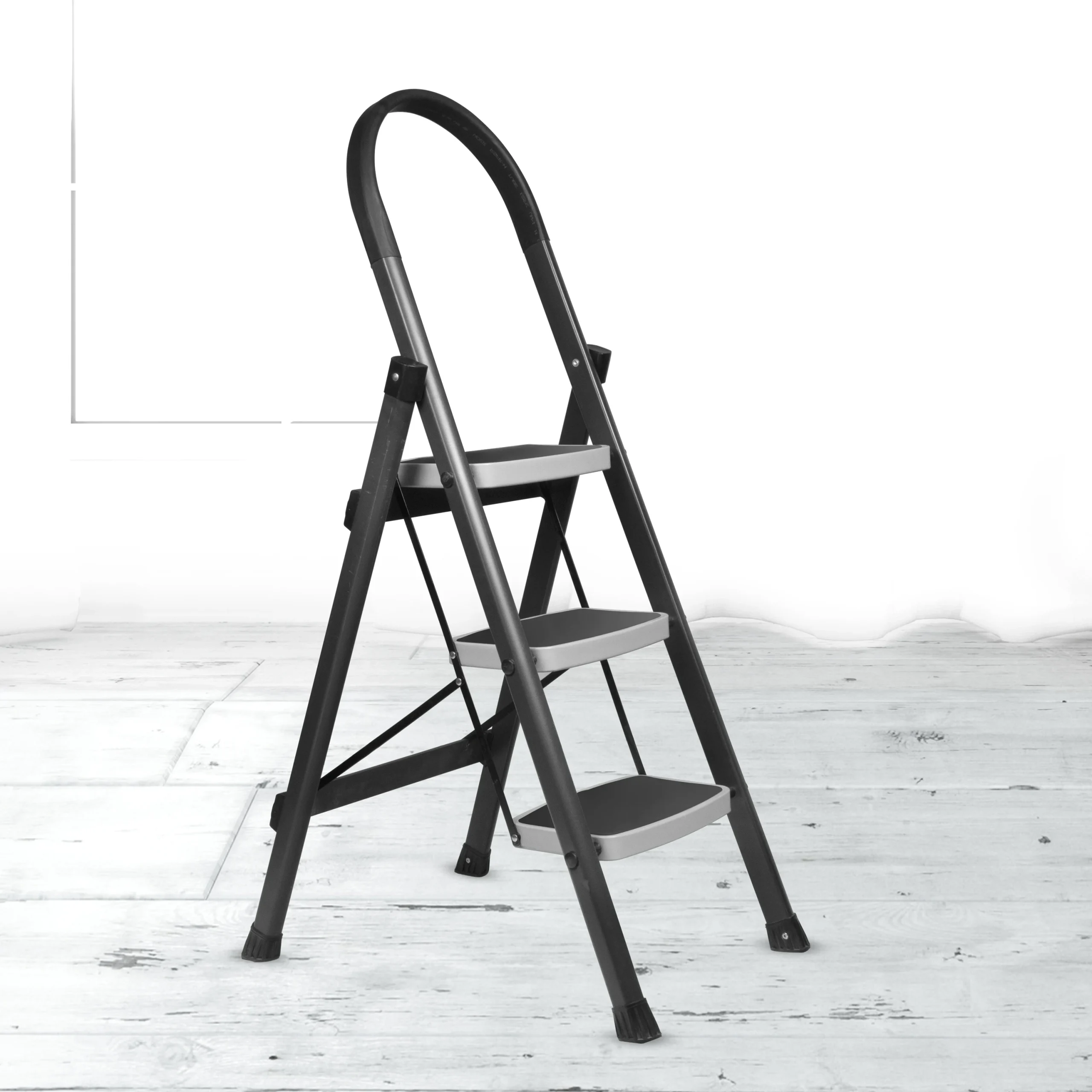 Hunter 3-step ladder with large steps