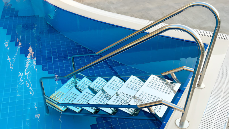 Stainless Steel Swimming Pool Ladder